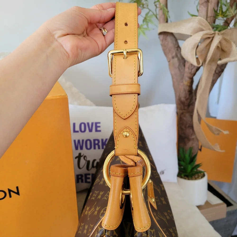 Louis Vuitton Monogram Canvas Hobo with Vachetta Leather Strap